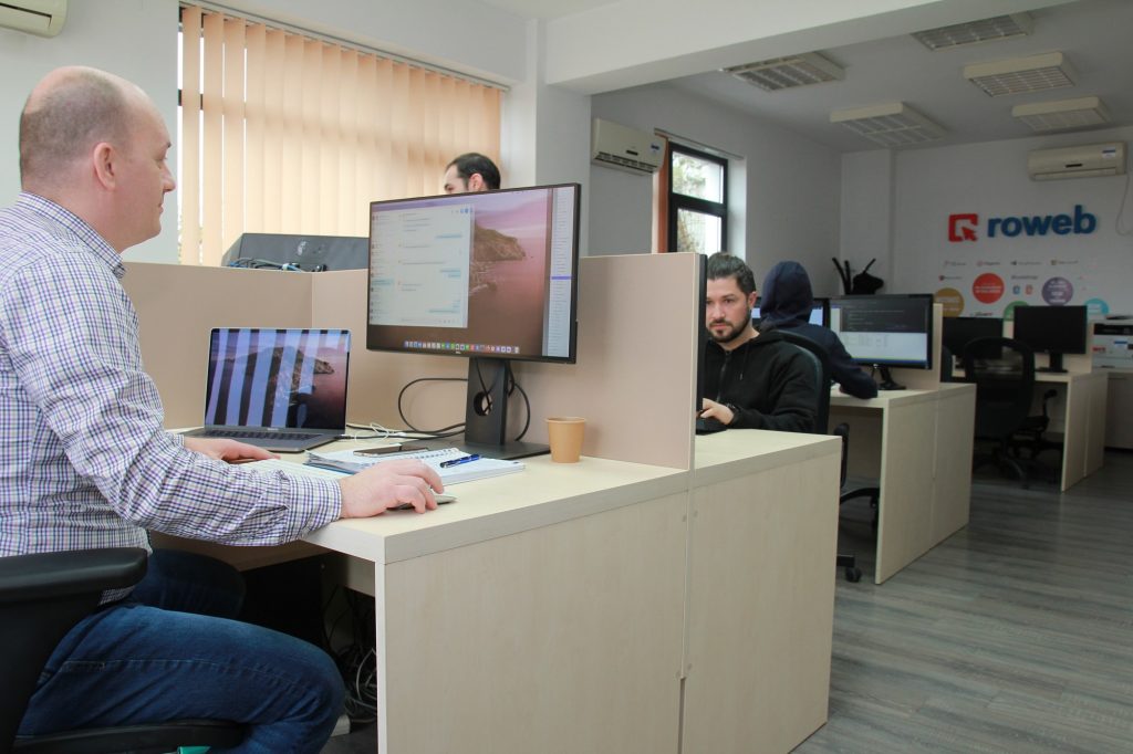 Roweb, a Romanian software company, is expanding its portfolio with a new  client with a turnover of 1 billion pounds –