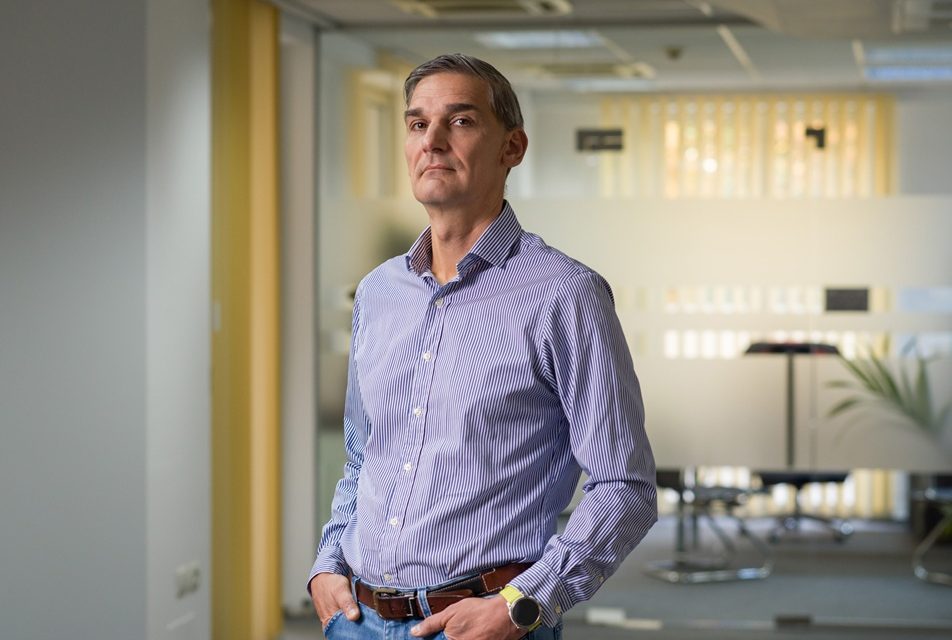 Enterprise organizations in Romania face, on average, one major IT incident per day. Professional infrastructure monitoring is becoming essential for digital resilience