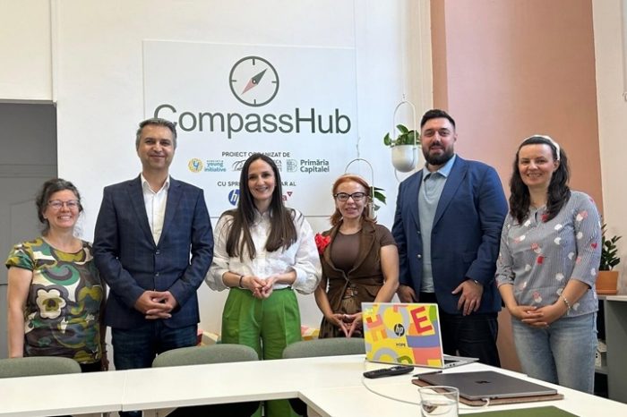 Young Initiative Association, in partnership with the Bucharest Metropolitan Library develop CompassHub - a digital and community learning space